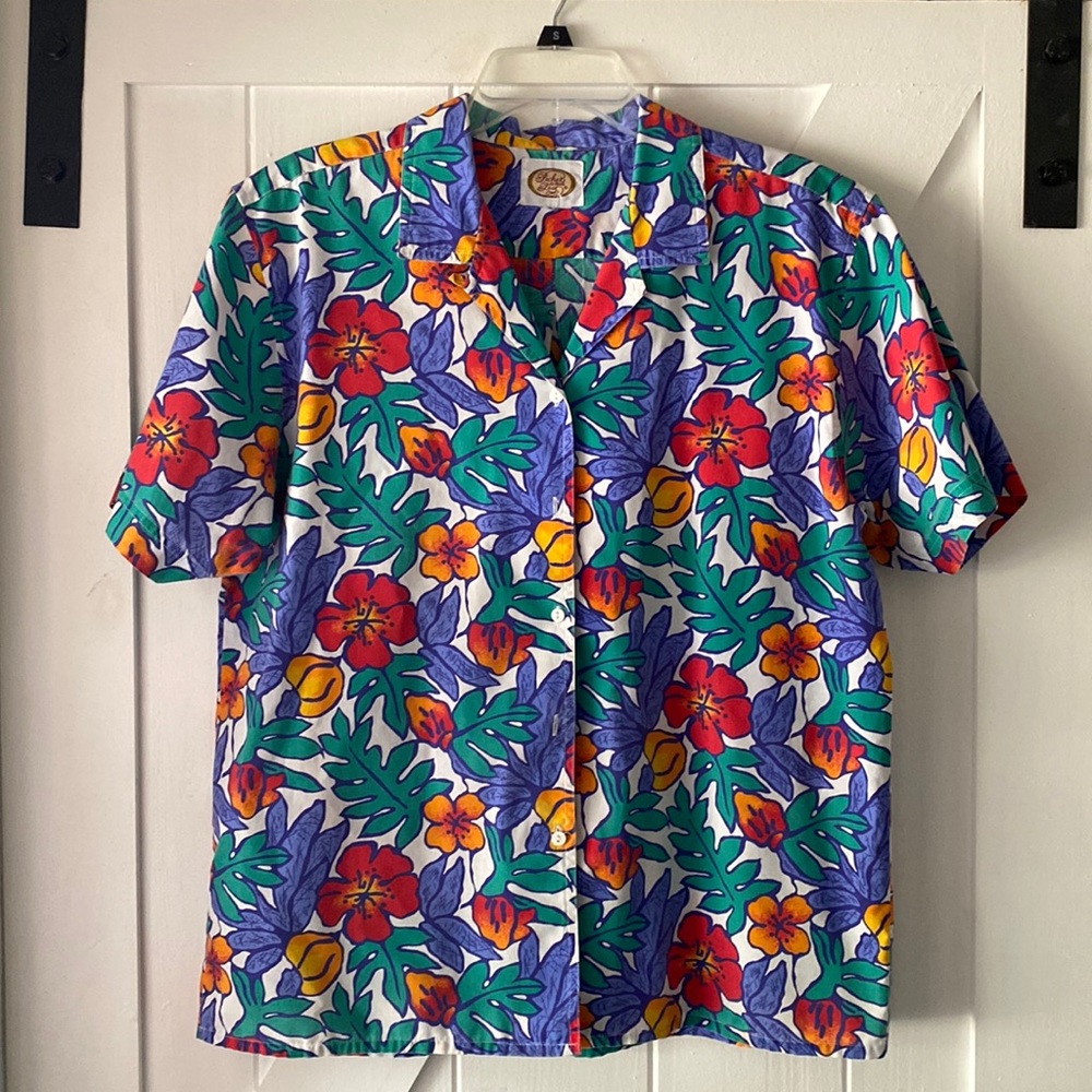 80’s Vintage Floral Button Up Shirt